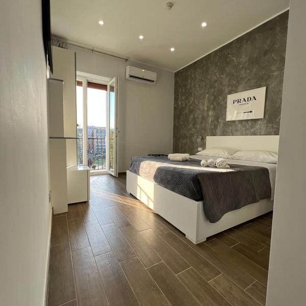  Metropolis Home