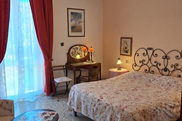 Cozy Charlotte's Room