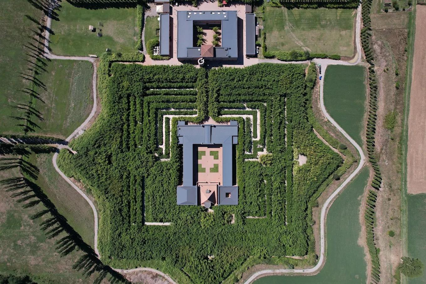 Nelle vicinanze Labirinto della Masone