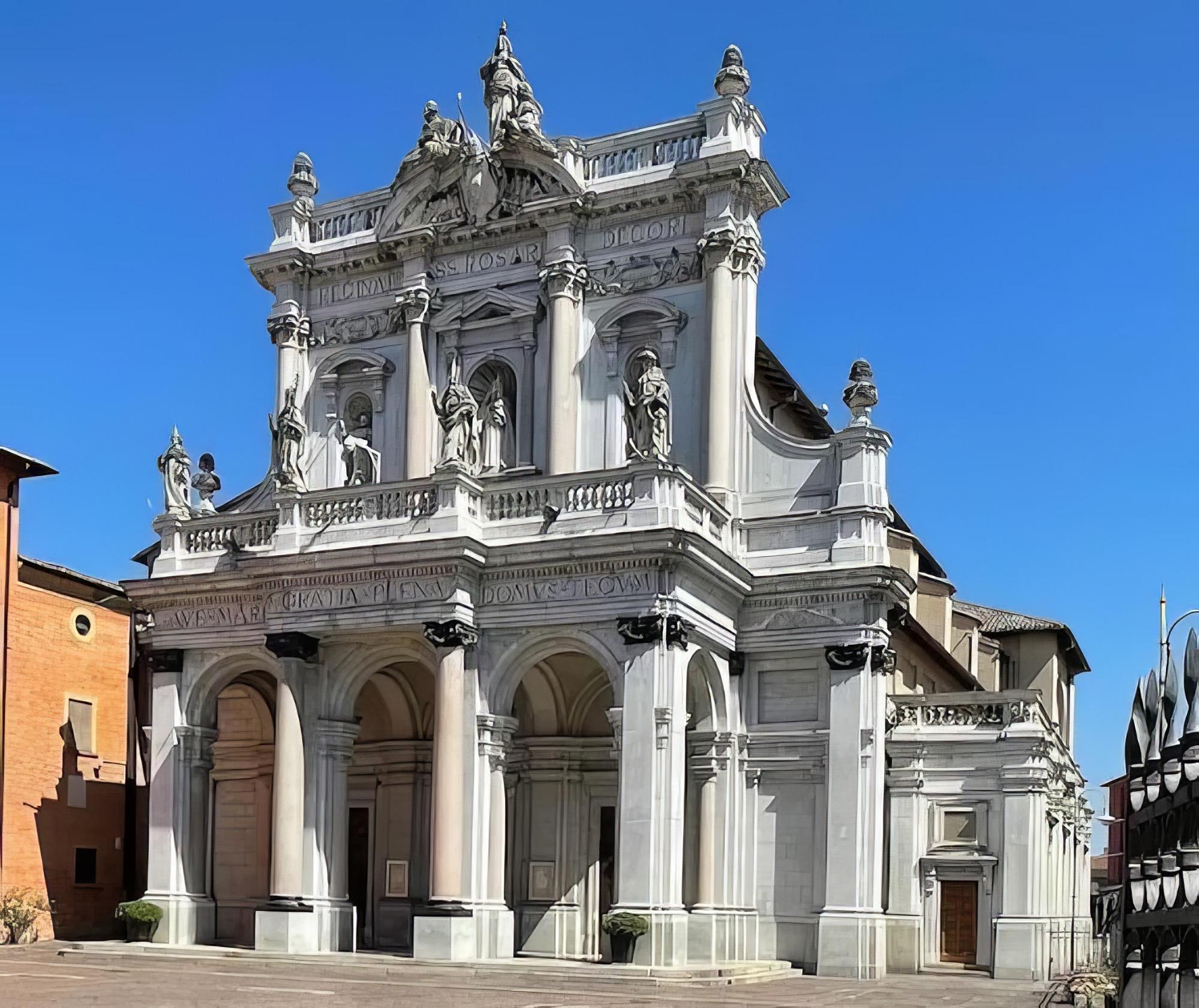 Nelle vicinanze Santuario della Beata Vergine del Santo Rosario di Fontanellato