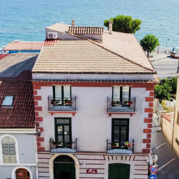  Harmonia Home