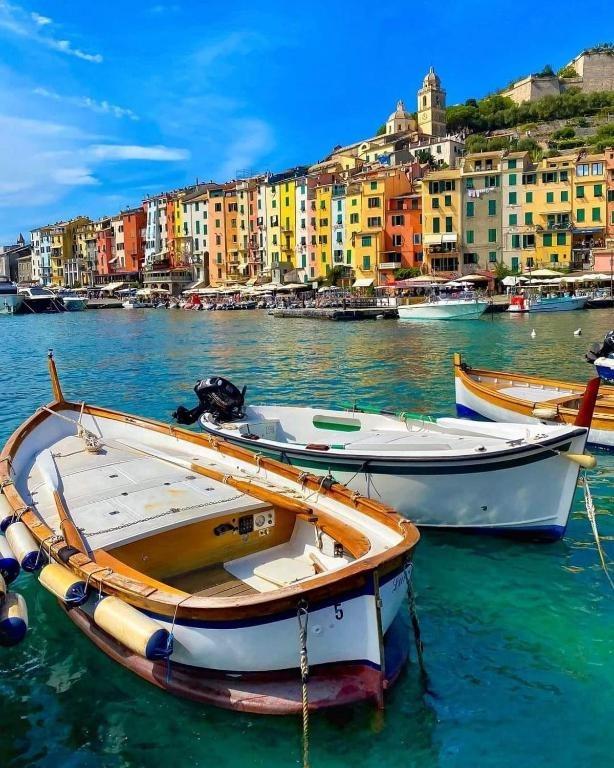 il borgo di PORTOVENERE a 12 minuti da casa