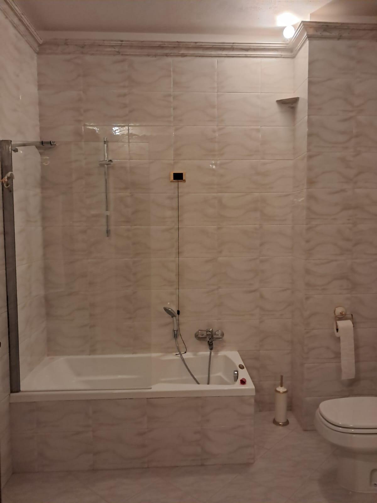 bagno stanza Zaffiro