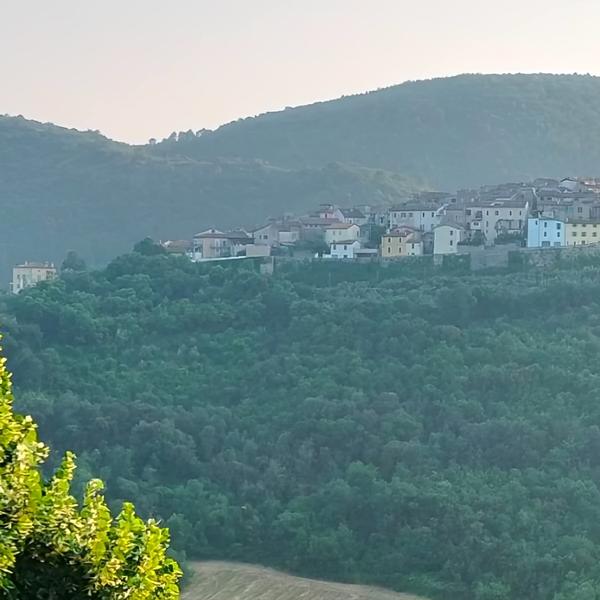  La Finestra Sulle Colline