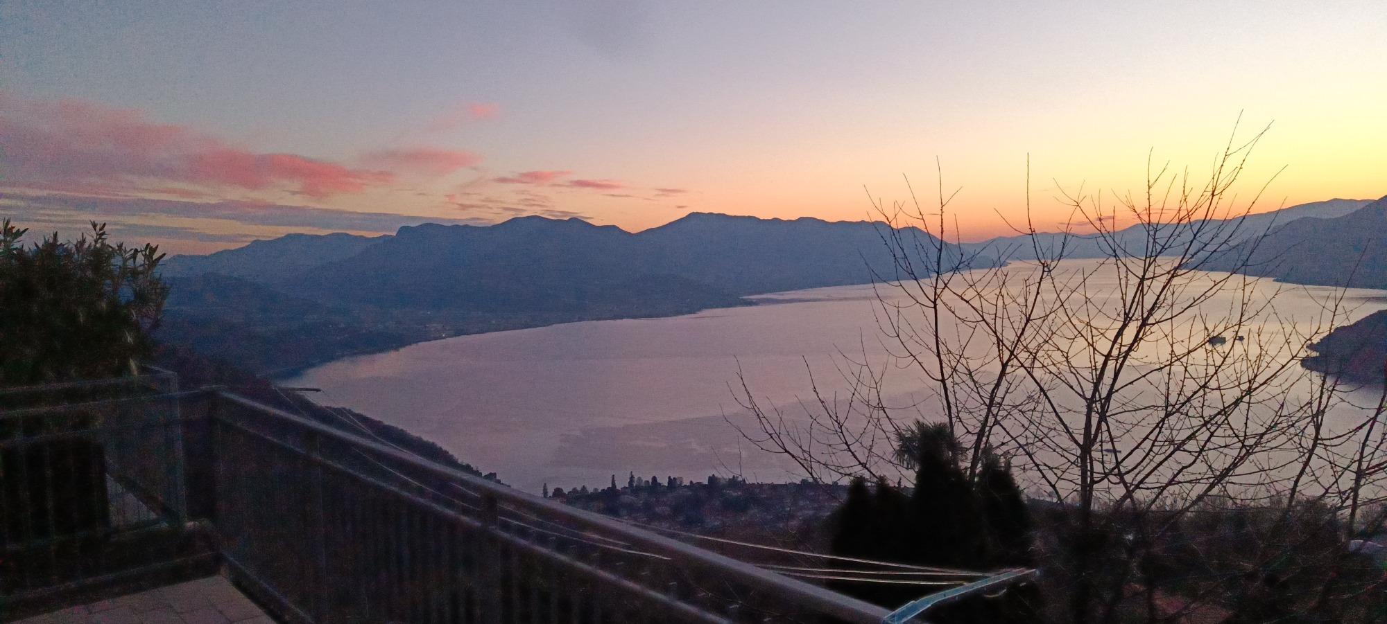 tramonto vista lago dalla terrazza
