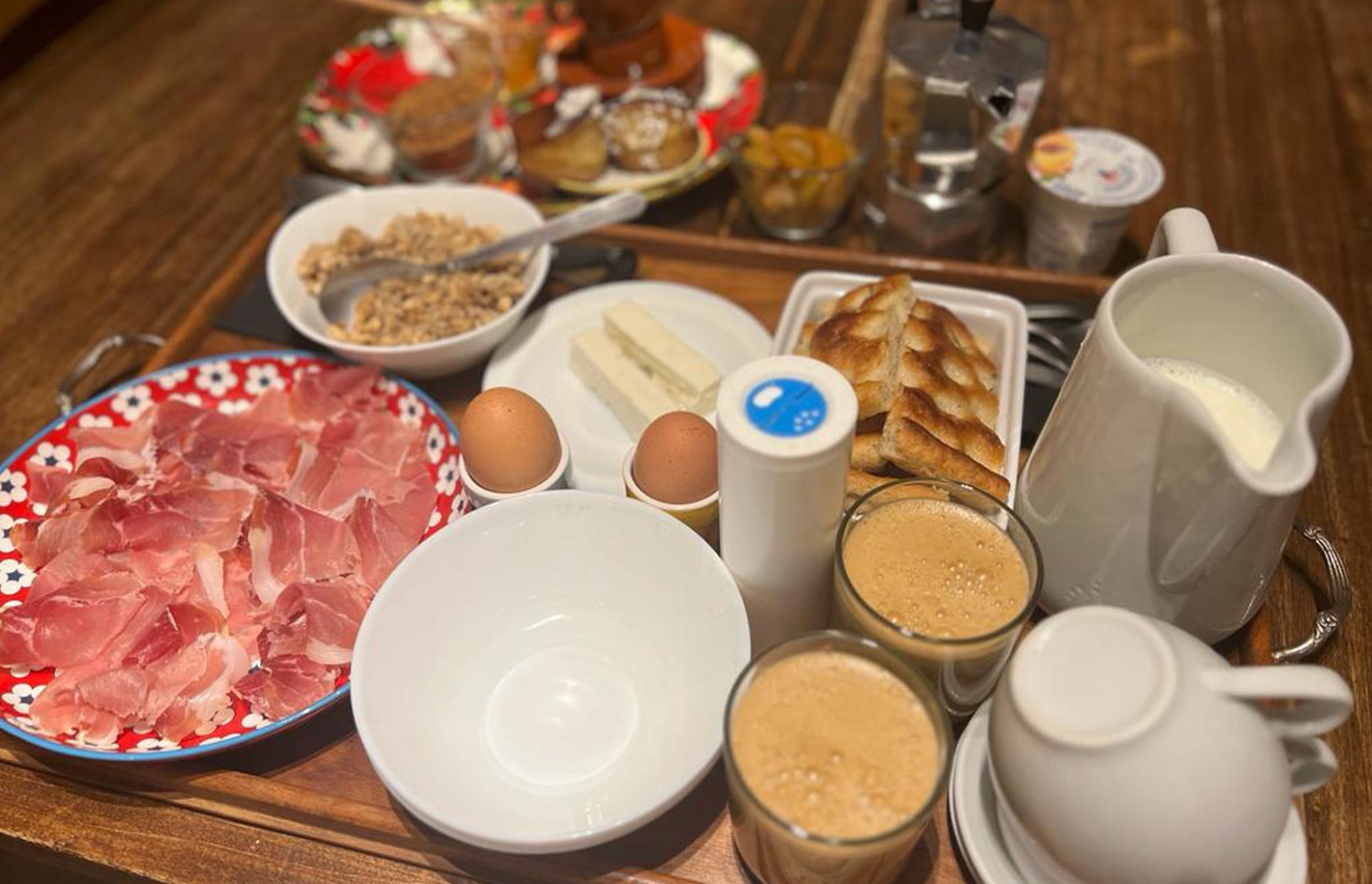 La colazione di B&B CASA DEI CUORI