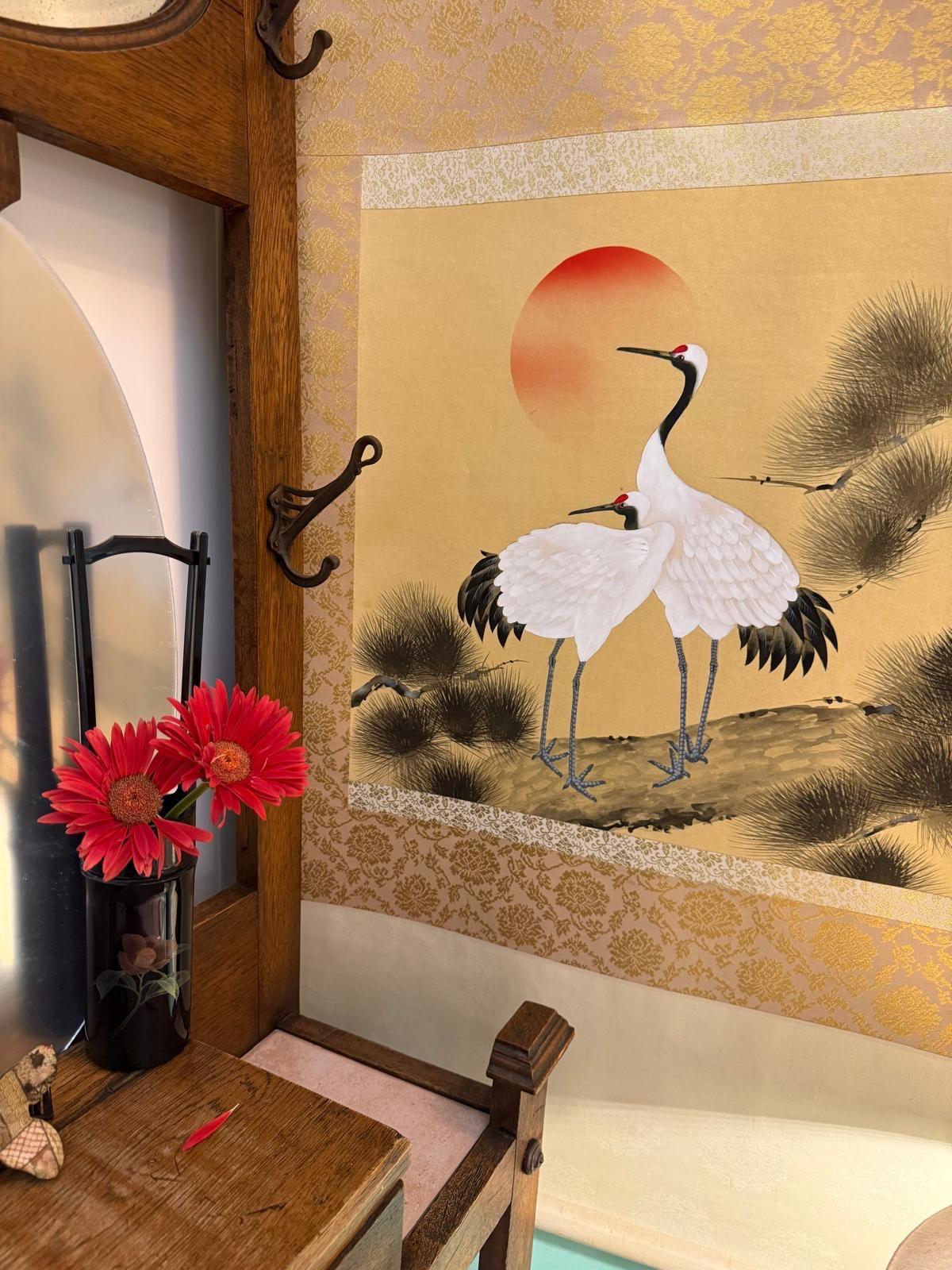 dettaglio decorativo camera zen kakejiku e angolo vanity