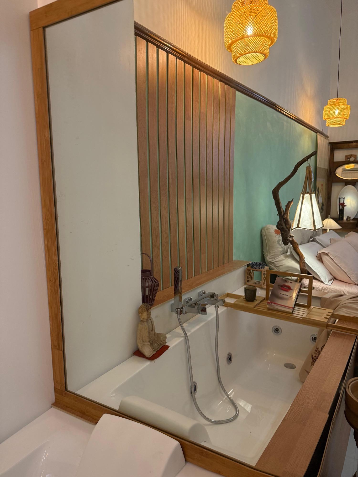 vasca idromassaggio Jacuzzi in camera