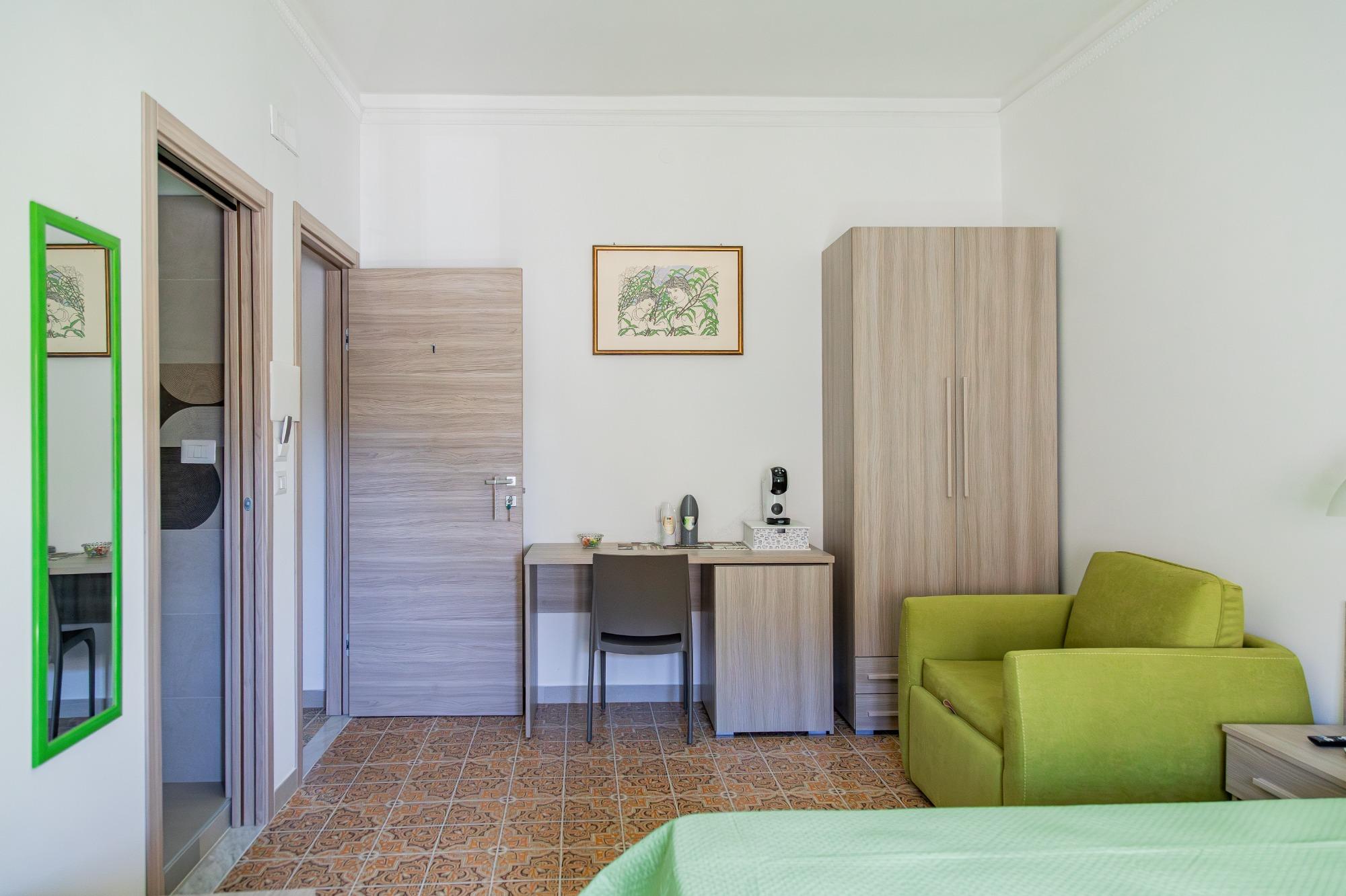 Camera 1 (letto matrimoniale più letto singolo supplementare)