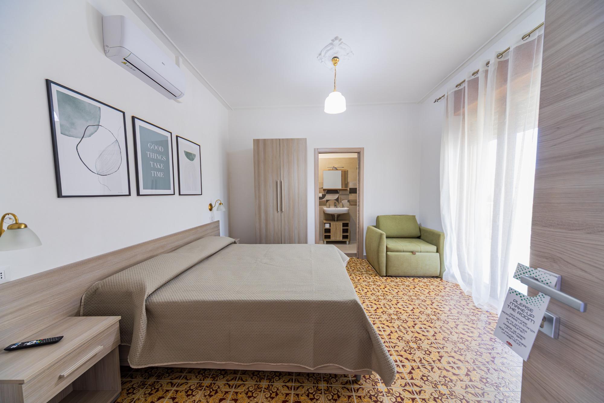 Camera 3 (letto matrimoniale più letto singolo supplementare)