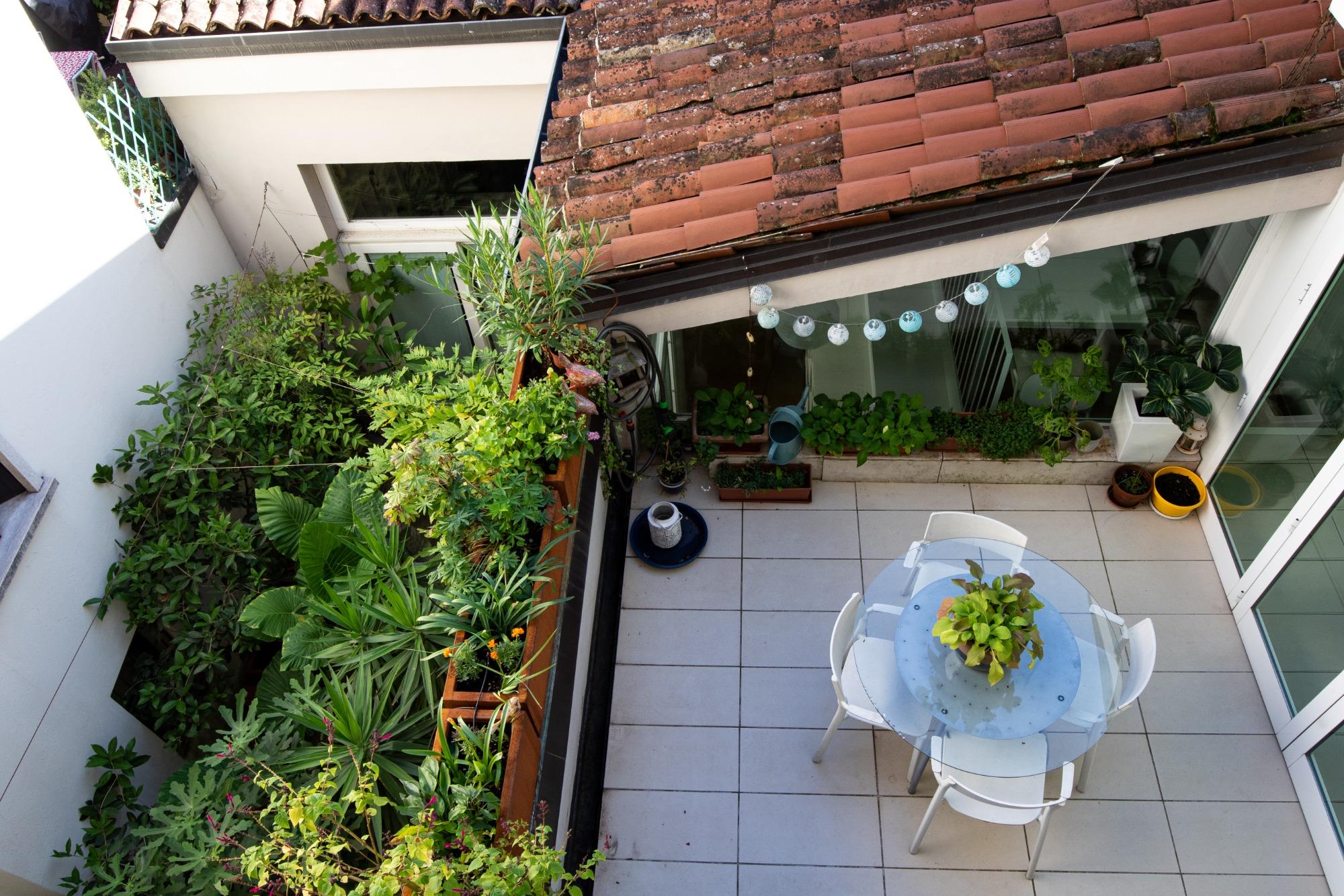 Vista sottostante guardando dalle finestre del salotto