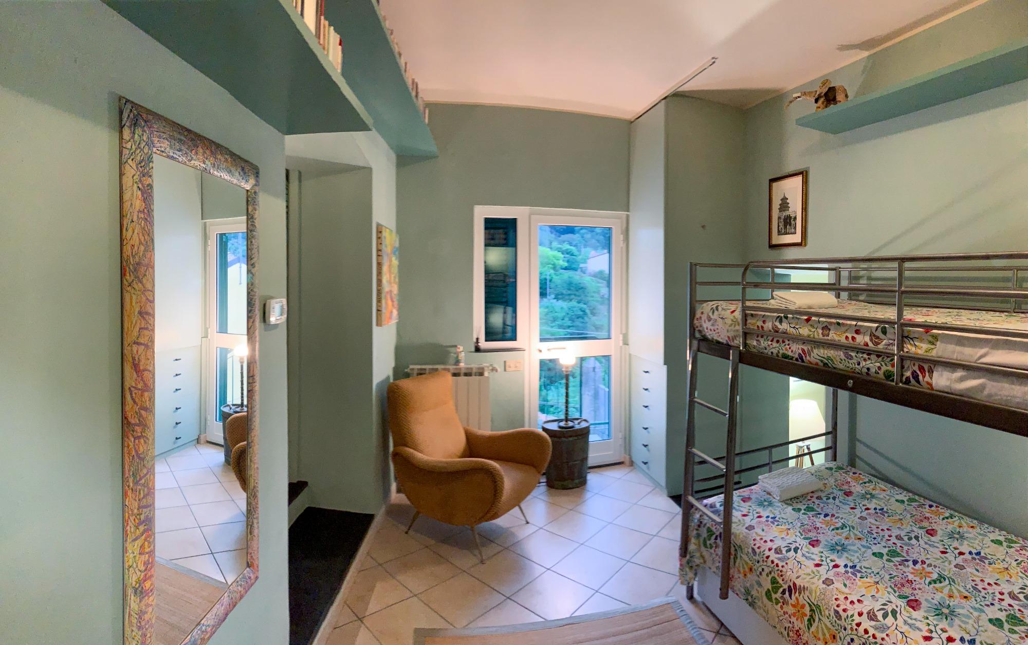 camera  passante con letto a castello