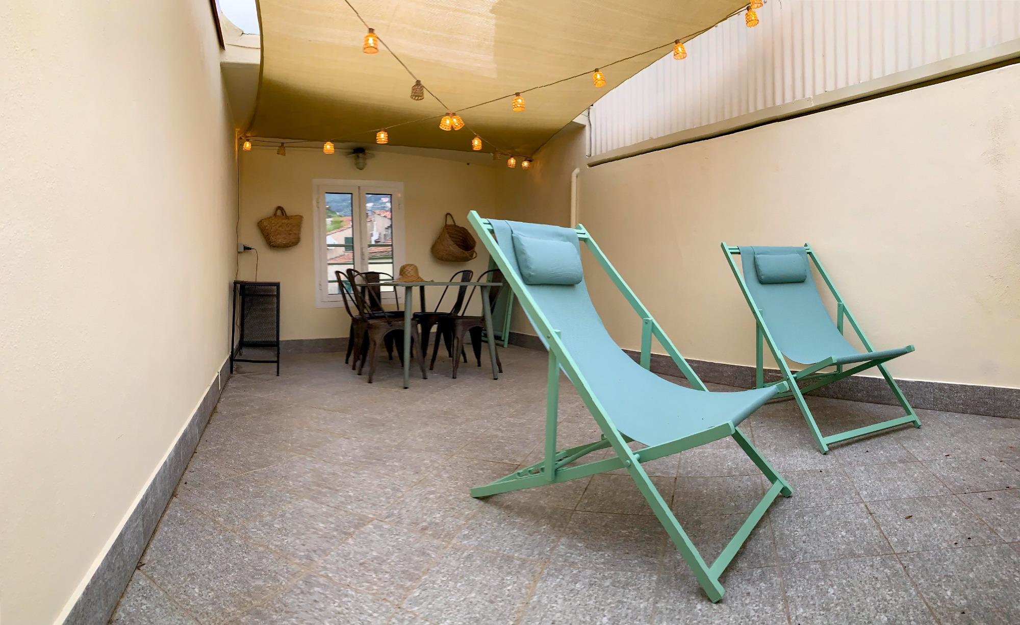 terrazzo 2 piano (1 di 2 terrazzi disponibili oltre a giardino comune)