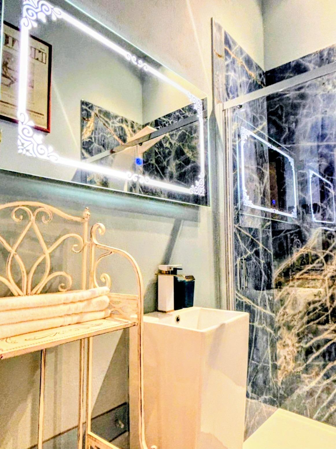 Bagni con docce idromassaggio