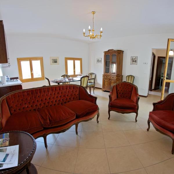  Podere Riosto Cantina & Agriturismo