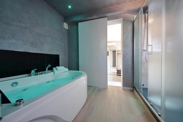 Termini Comfort Rooms e Jacuzzi Suite by Flatinrome