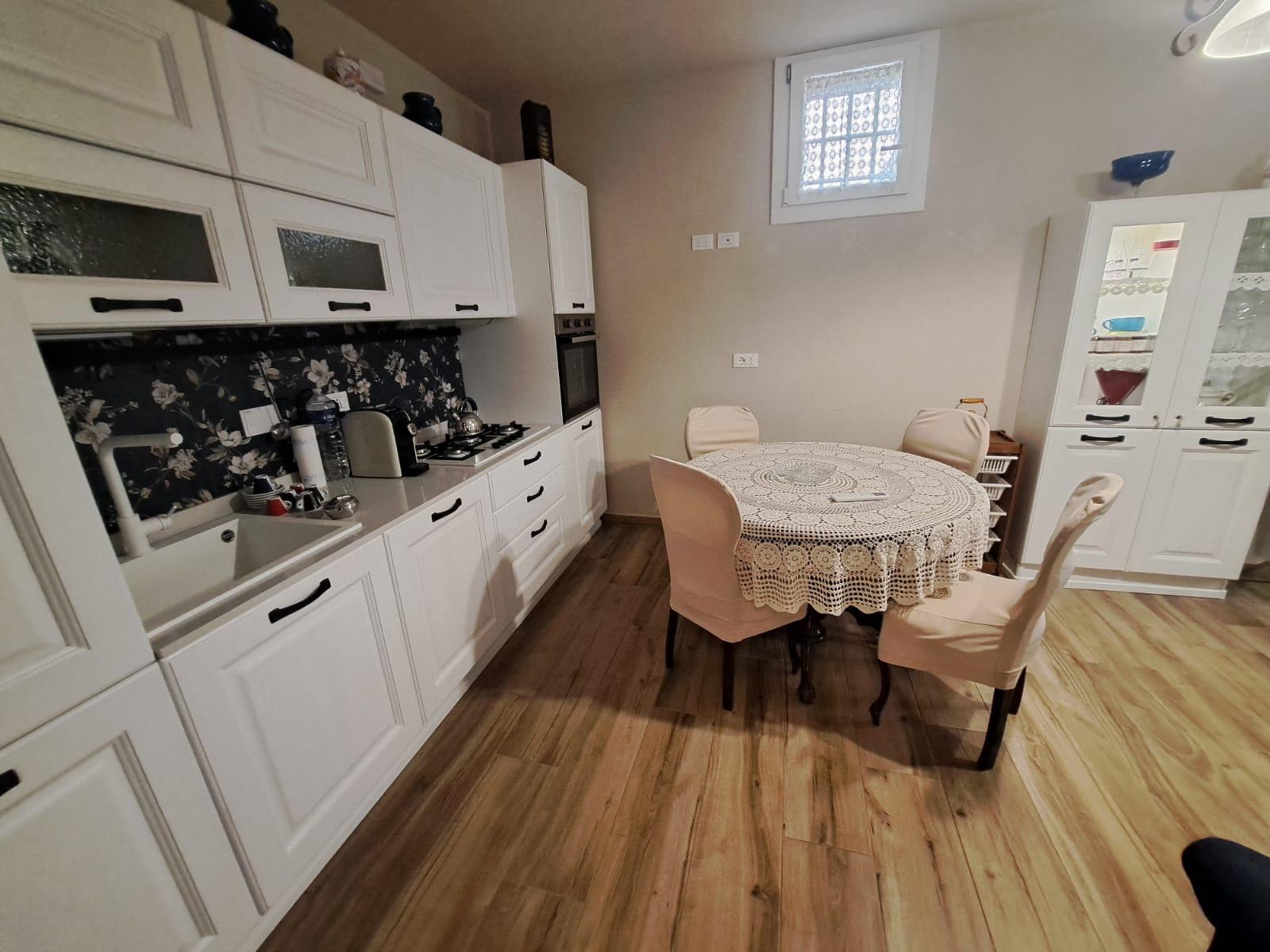 Cucina e zona pranzo dell'appartamento La Fornace di Francesca - Certaldo Alto