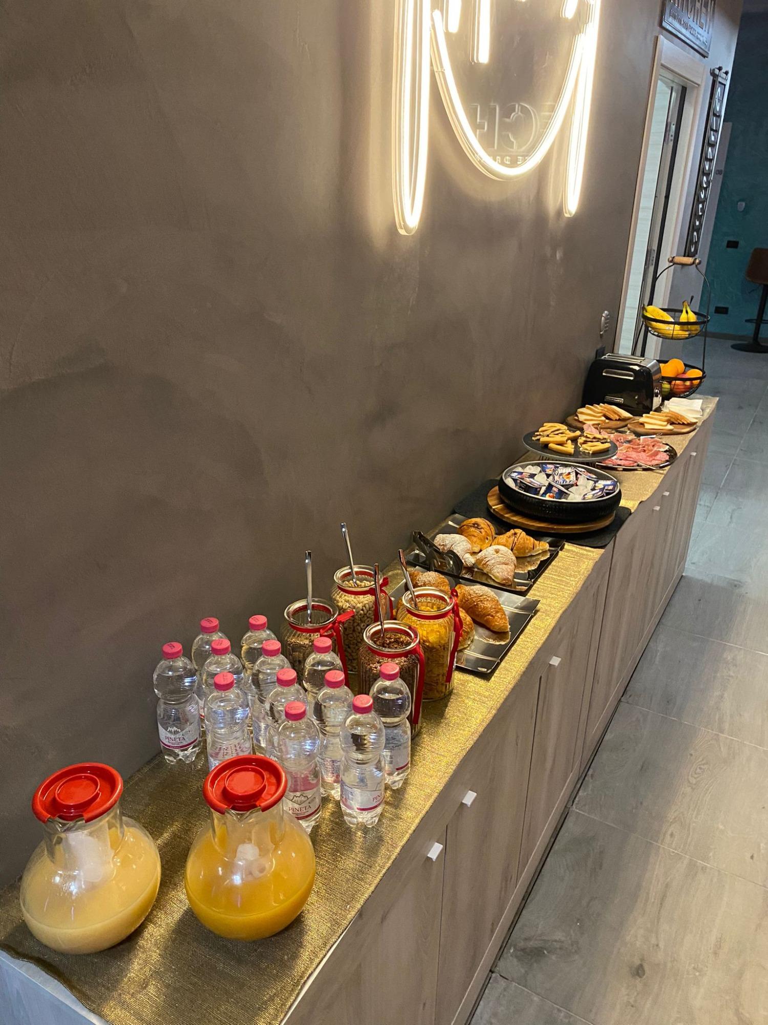 La colazione di HOTEL TECH