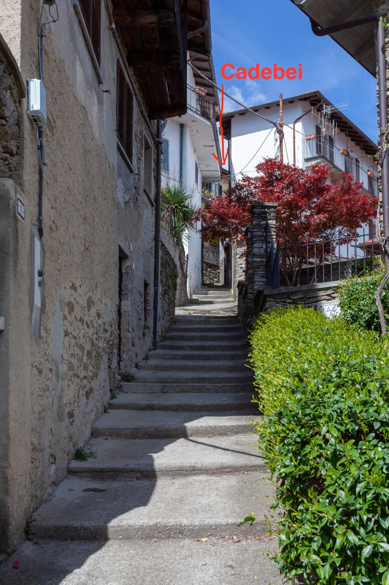 Scalinata accesso Cadebei