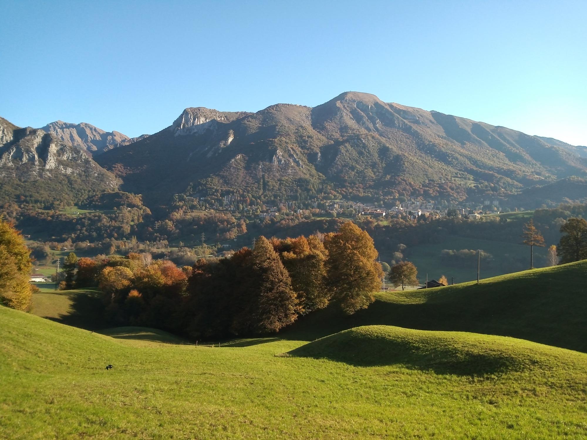 Marialuisa Ti proporrà passeggiate semplici ma piacevoli nei dintorni della Cornella.