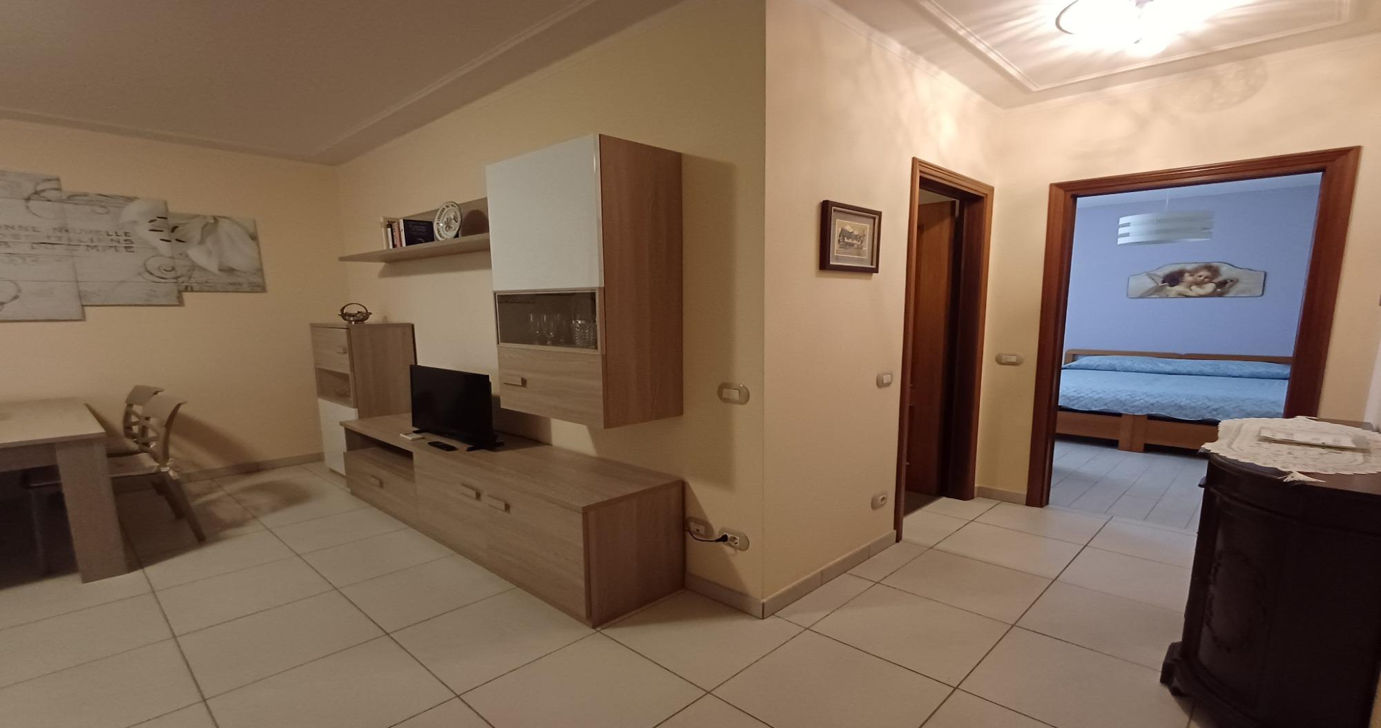 PASSAGGIO DA SALA A CORRIDOIO
