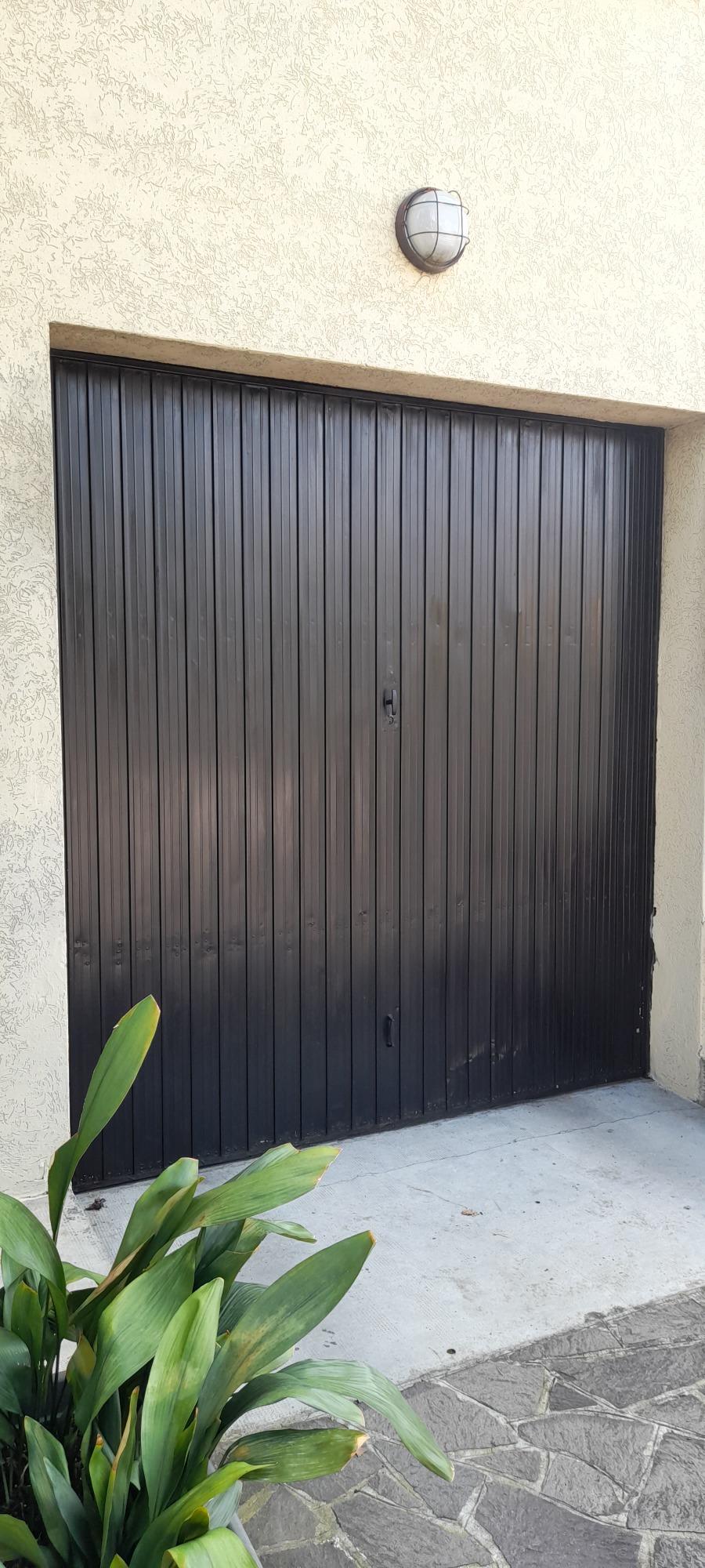 GARAGE INTERNO A PAGAMENTO