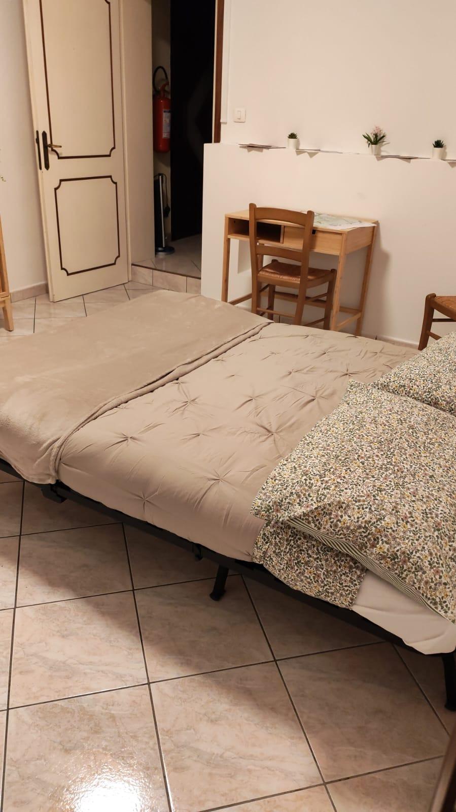 Divano letto aperto