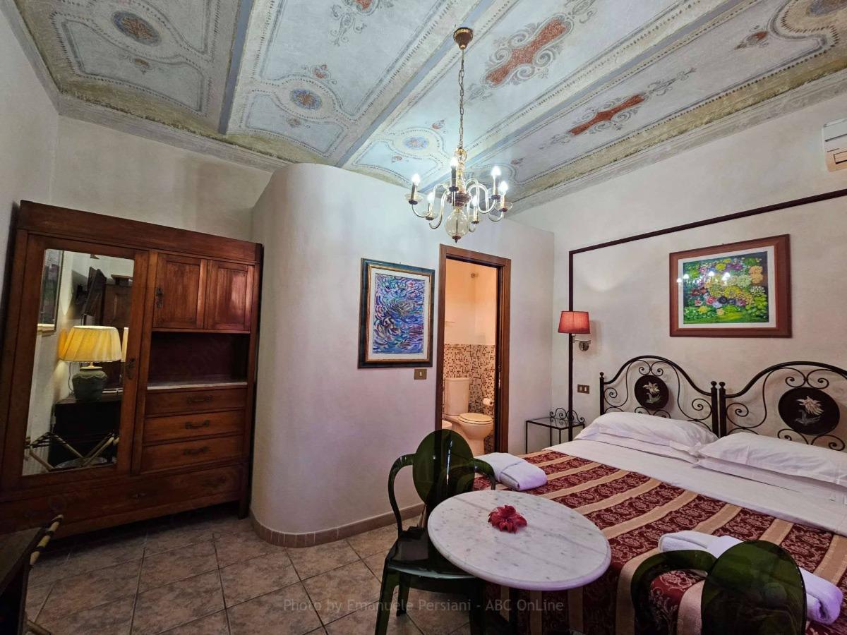 Topazio Room (standard double)