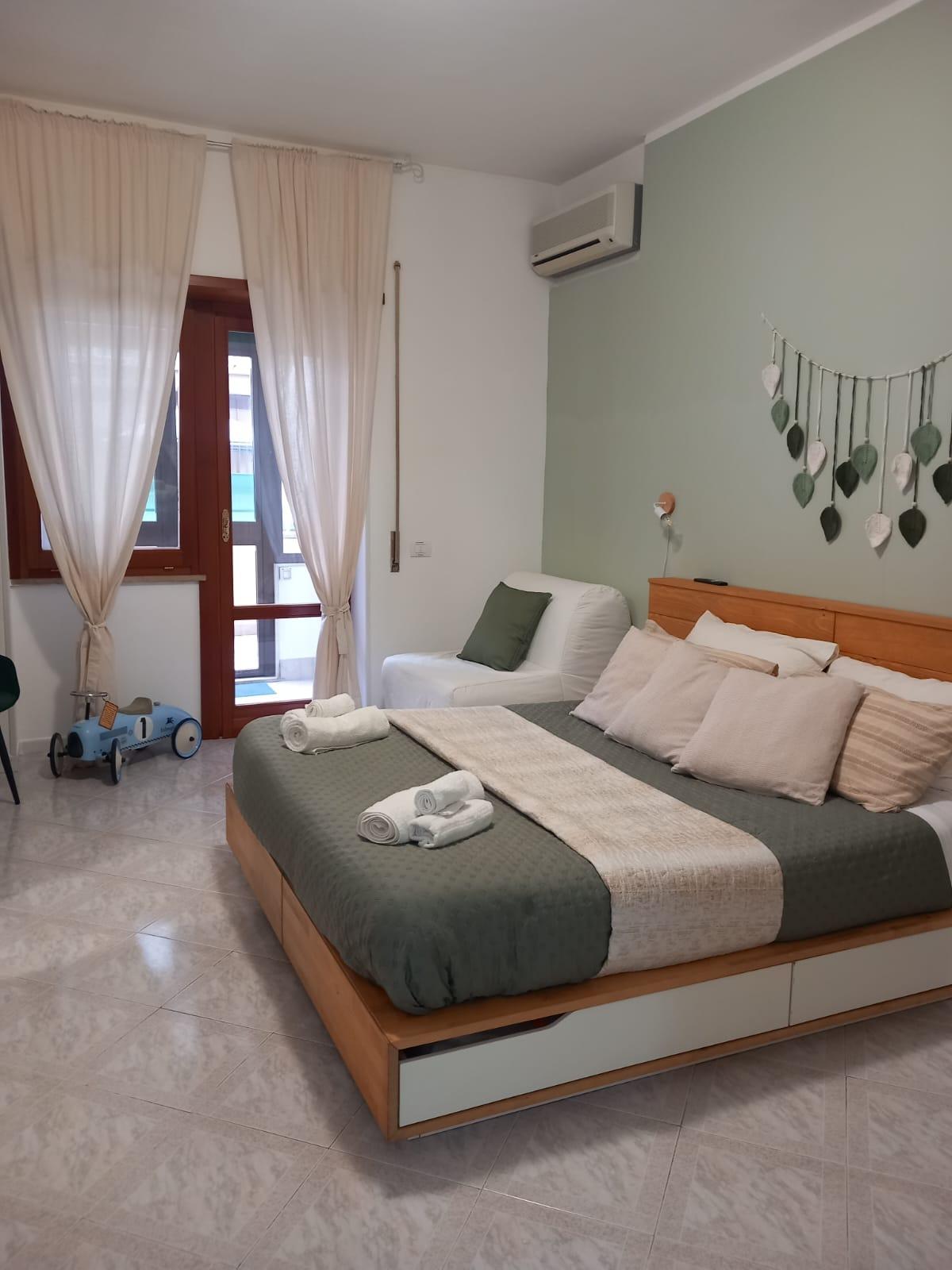 Stanza matrimoniale con bagno interno