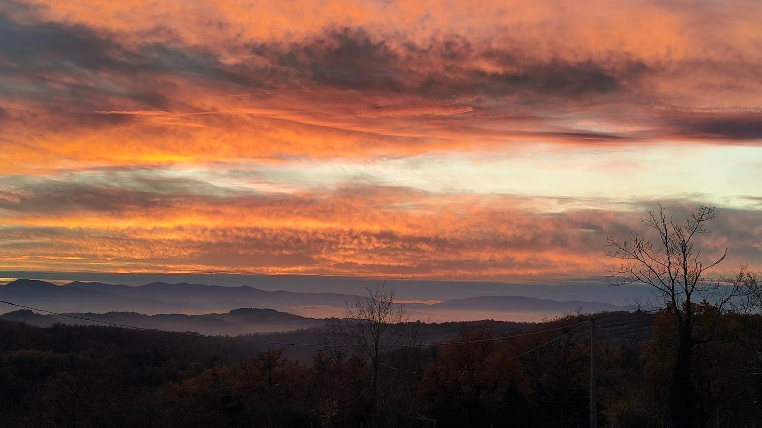 Agriturismo Podere Pietraluna , I tramonti