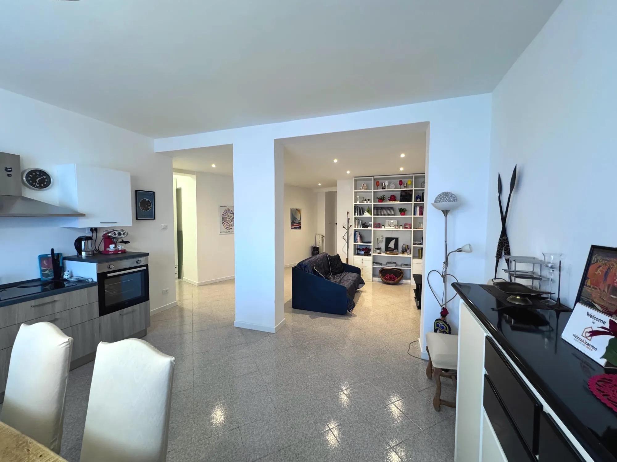 Ambienti estremamente luminosi, funzionali e  pensati per il riposo e la quotidianità.