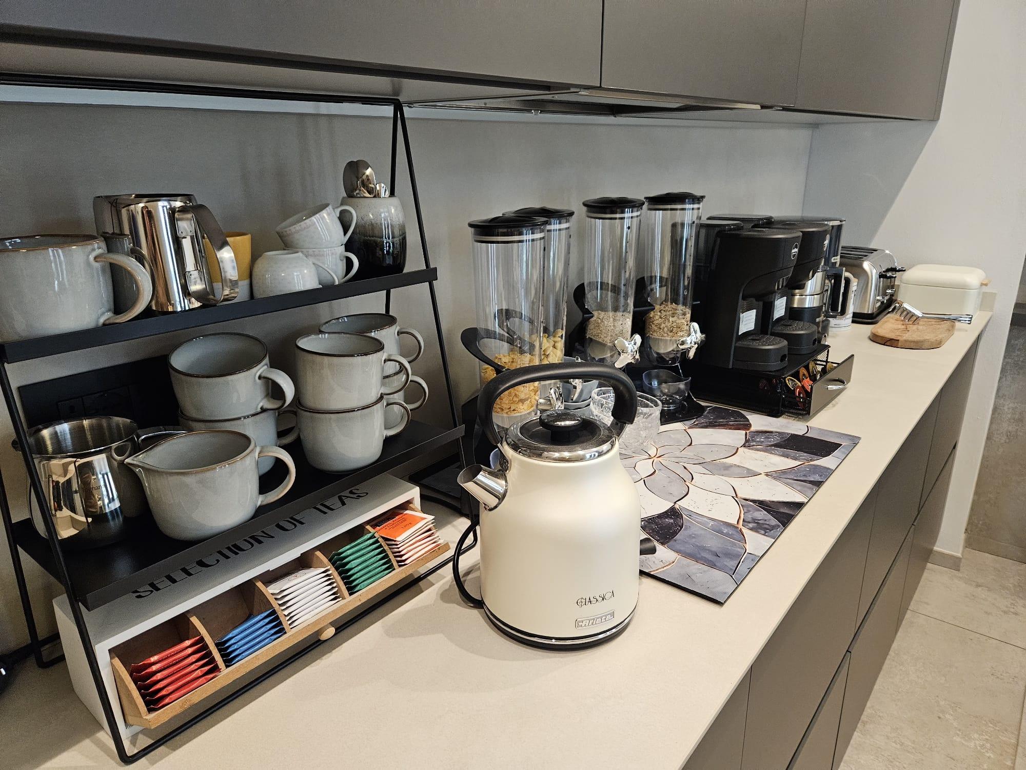 italian breakfast buffet