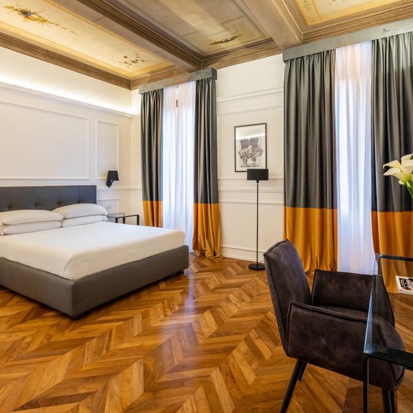  Largo Arenula Suites