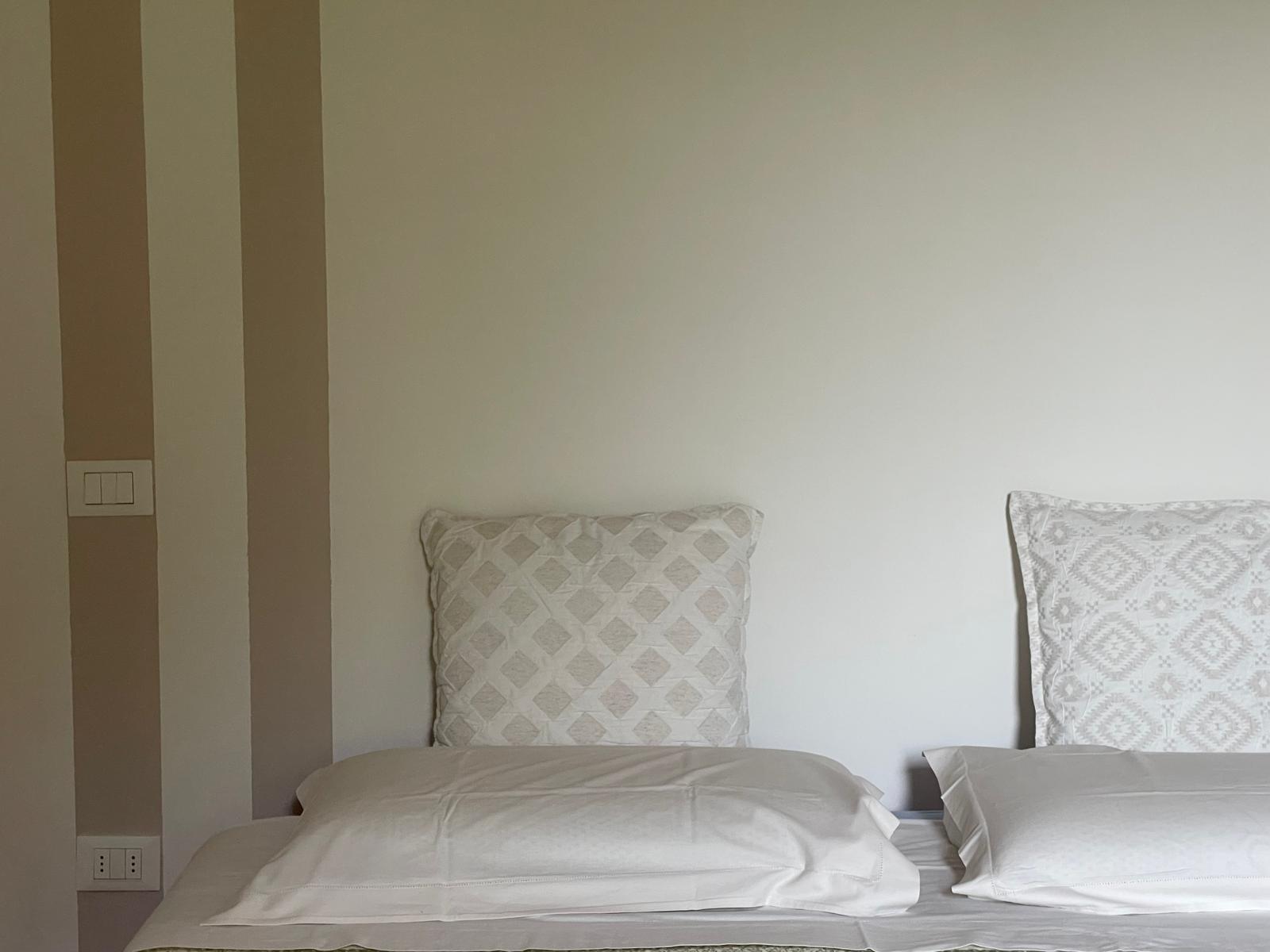 duoble bed family room