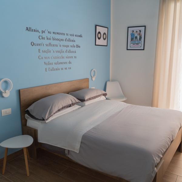  Yes I Know My Room - Storico