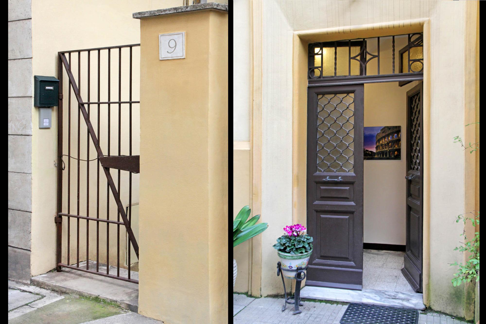 Cancello esterno e portone d'ingresso