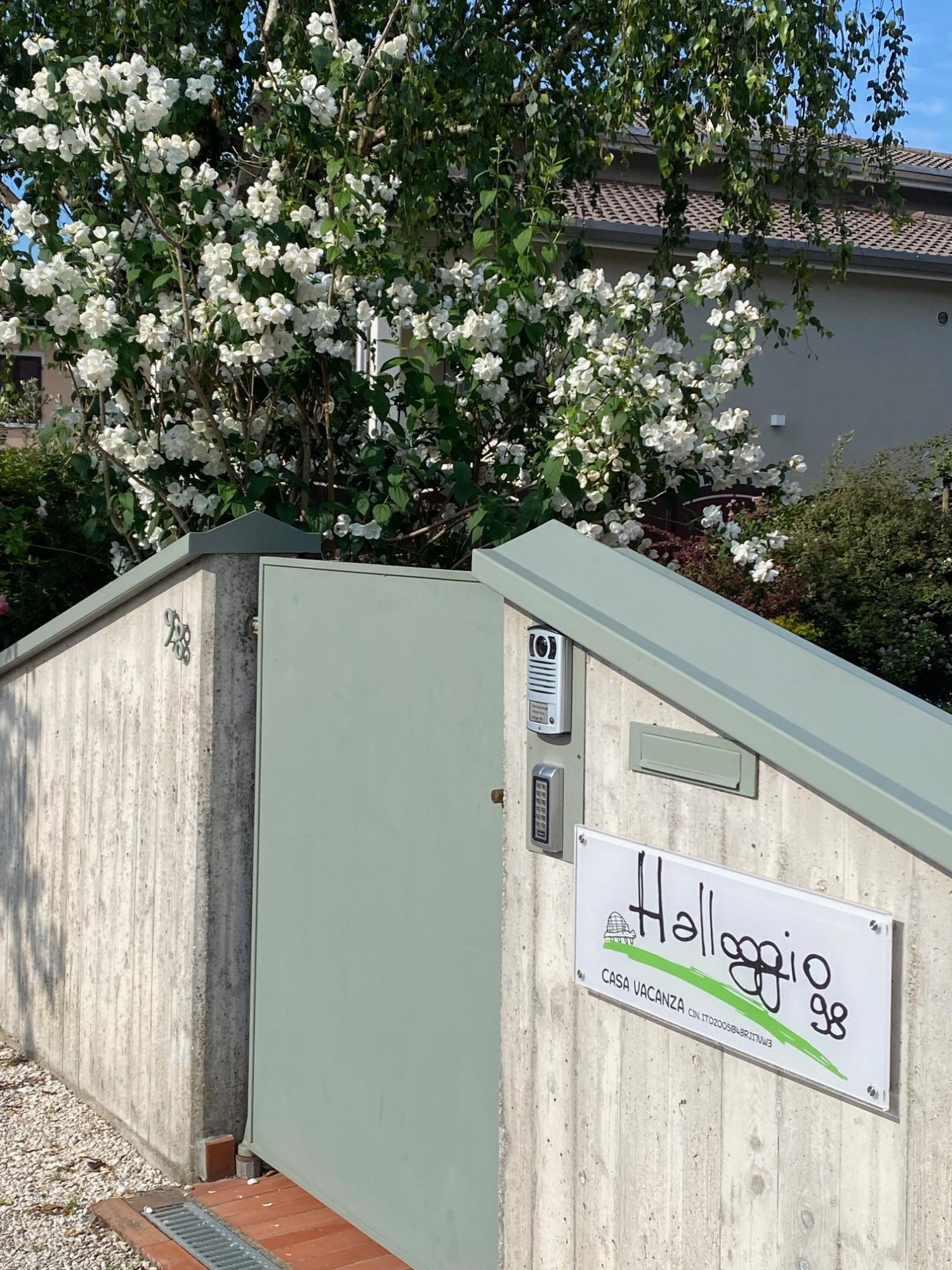 Portocino d'ingresso con codice di apertura