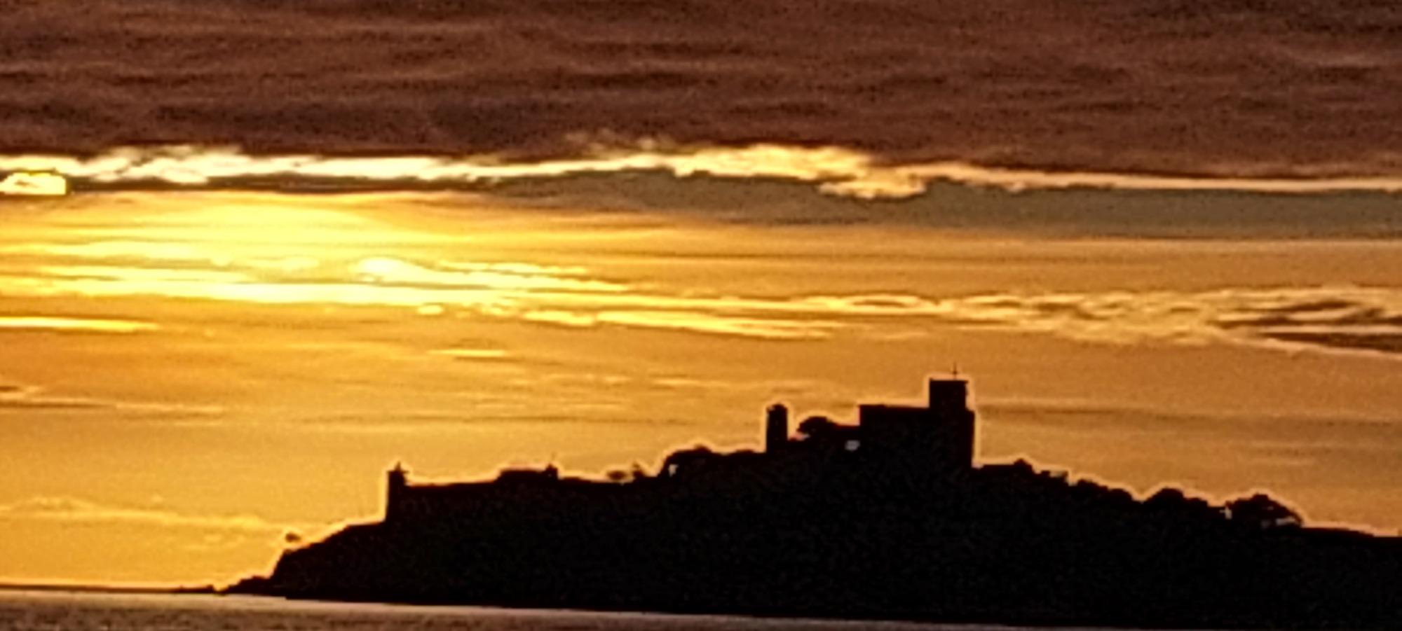 Talamone tramonto da cartolina