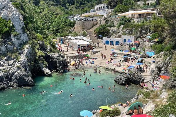 Corte dei Fiori Acquaviva Apartments