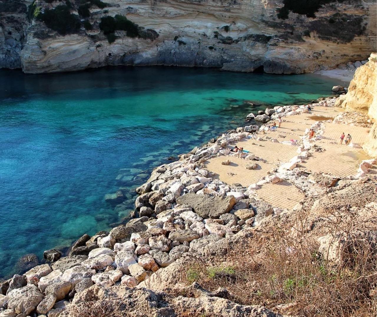 La discesa a mare di Porto Miggiano, uno scenario unico a pochi km da Castro