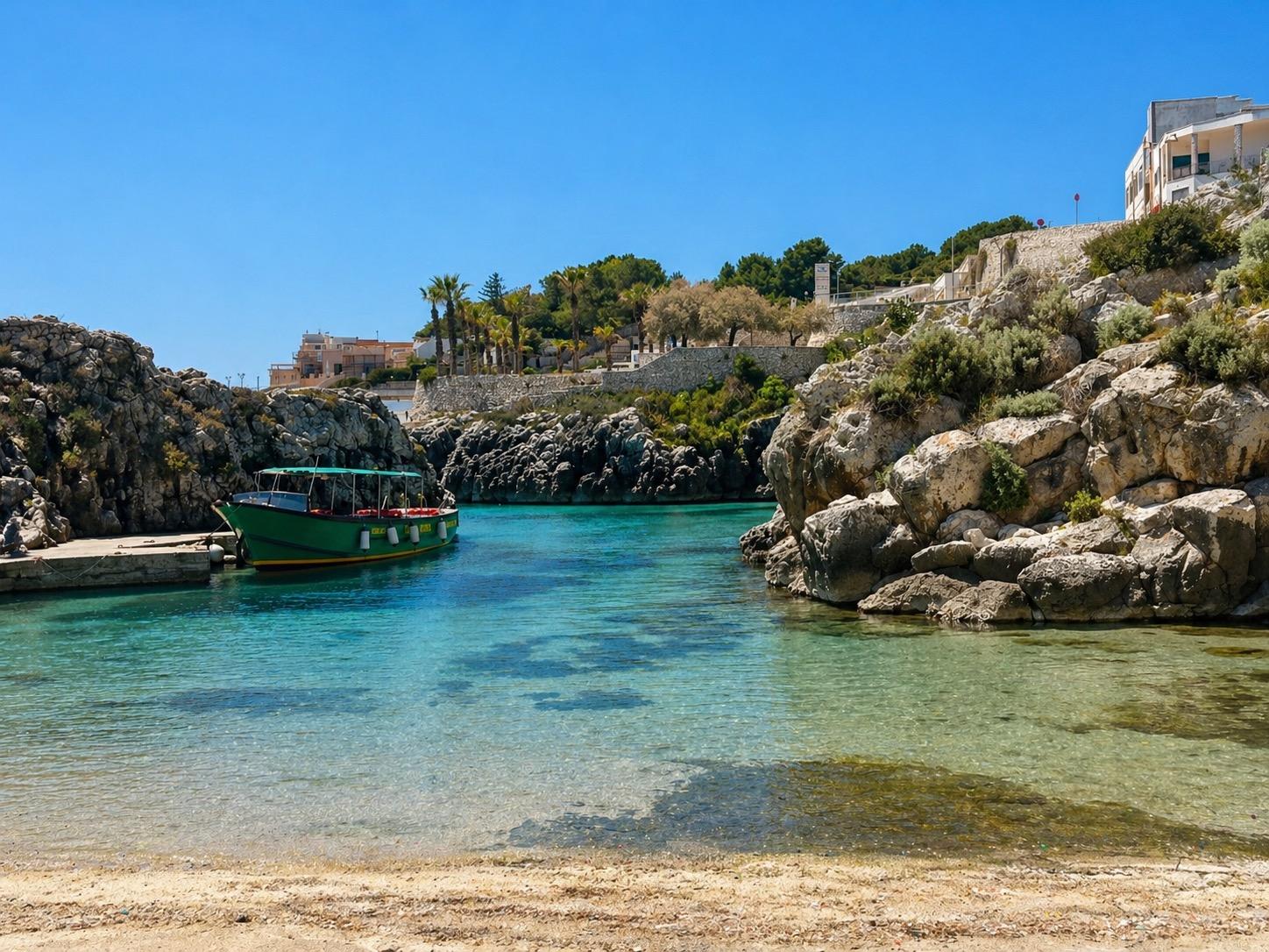 Il mare di Castro Marina raggiungibile a piedi