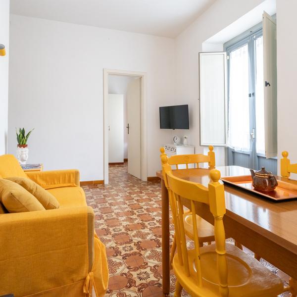  Casa Raele