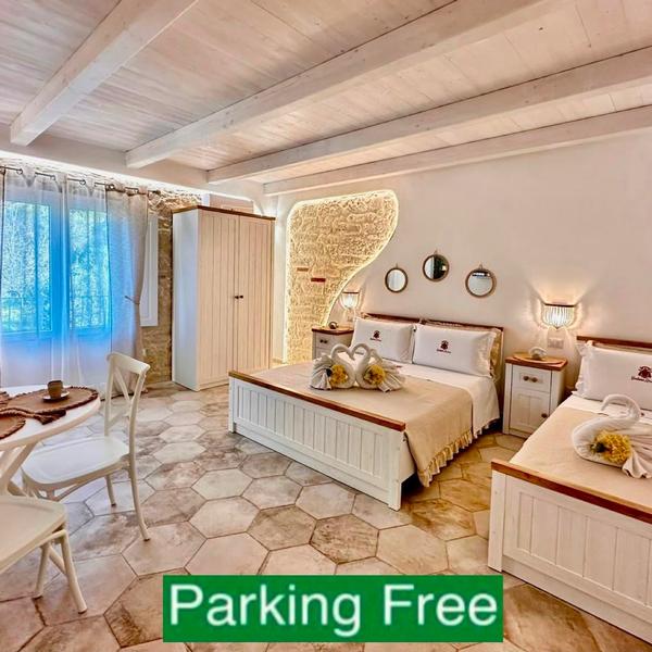  Godano Rooms
