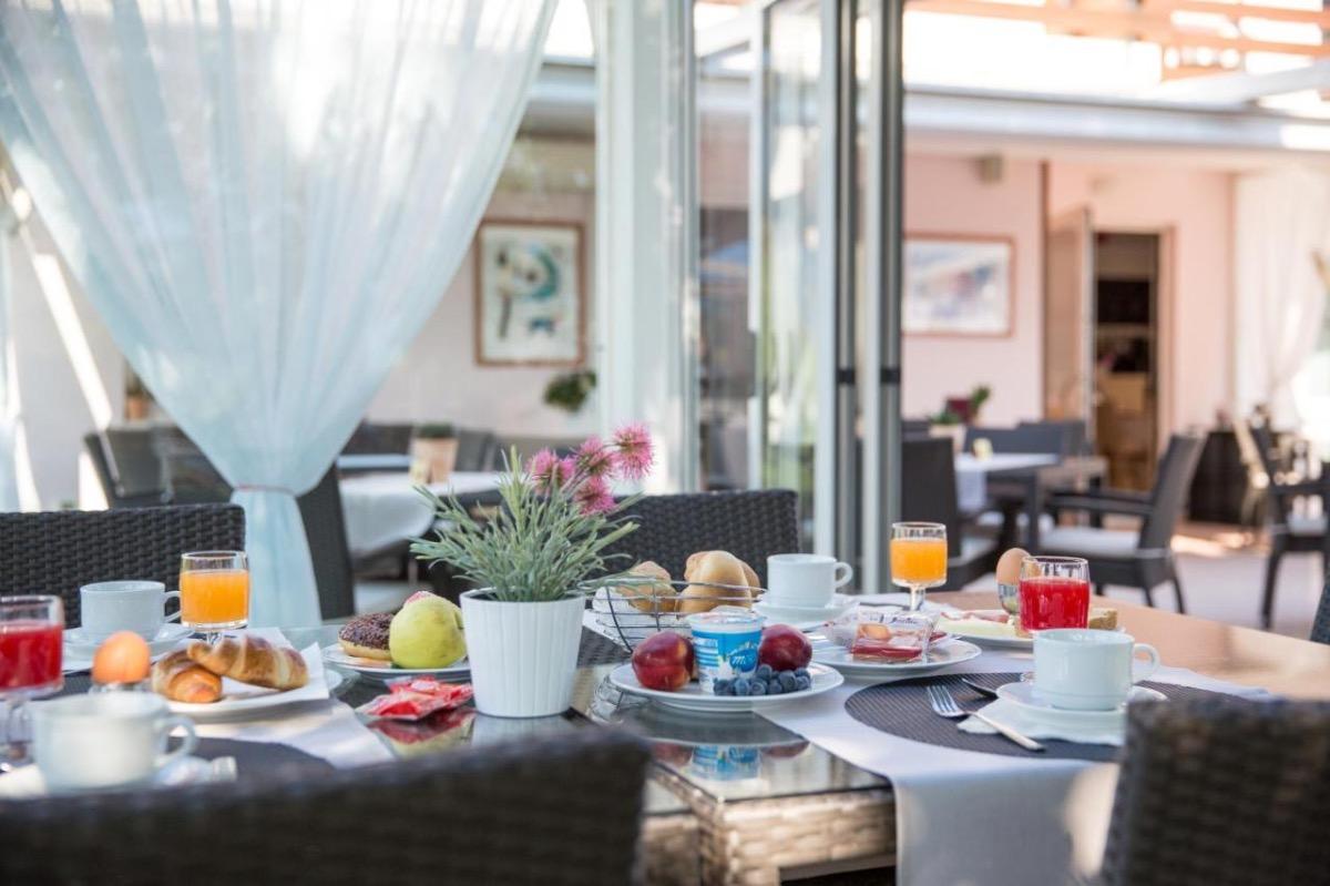 La colazione di APPARTAMENTI B&B HOTEL DA REMO