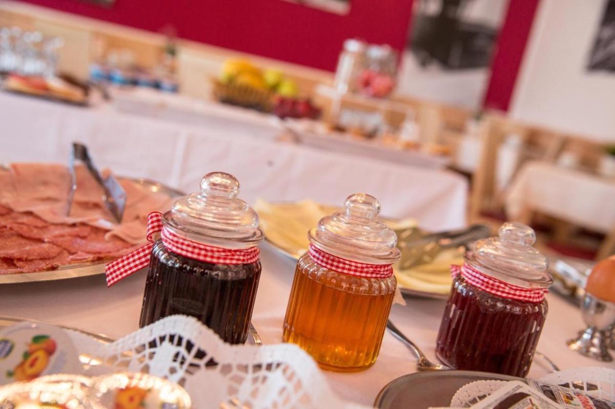 La colazione di APPARTAMENTI B&B HOTEL DA REMO