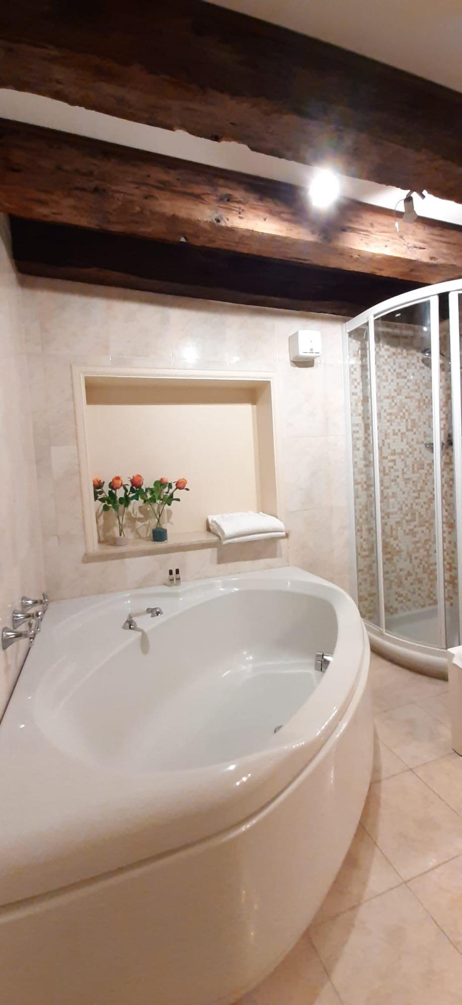 cam n 2 bagno