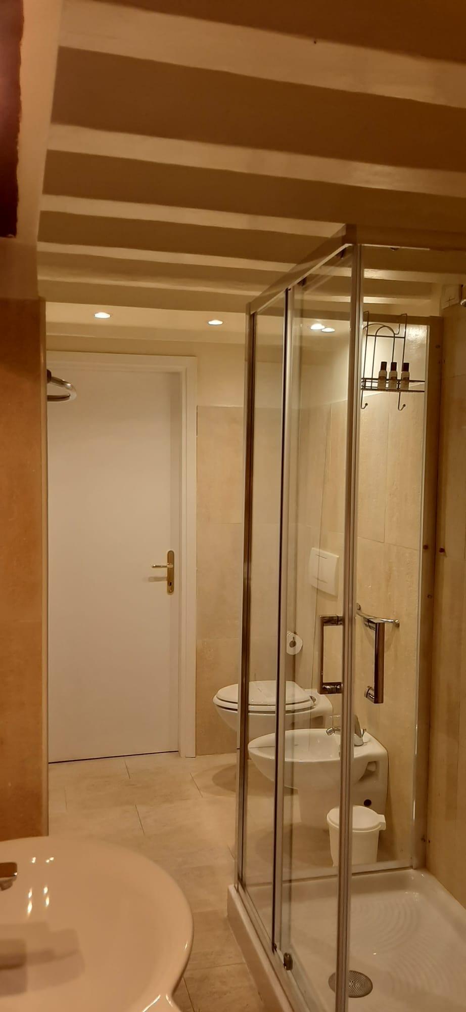 camera n 3 bagno