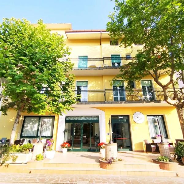  Hotel Azzurro Beach Sul Mare
