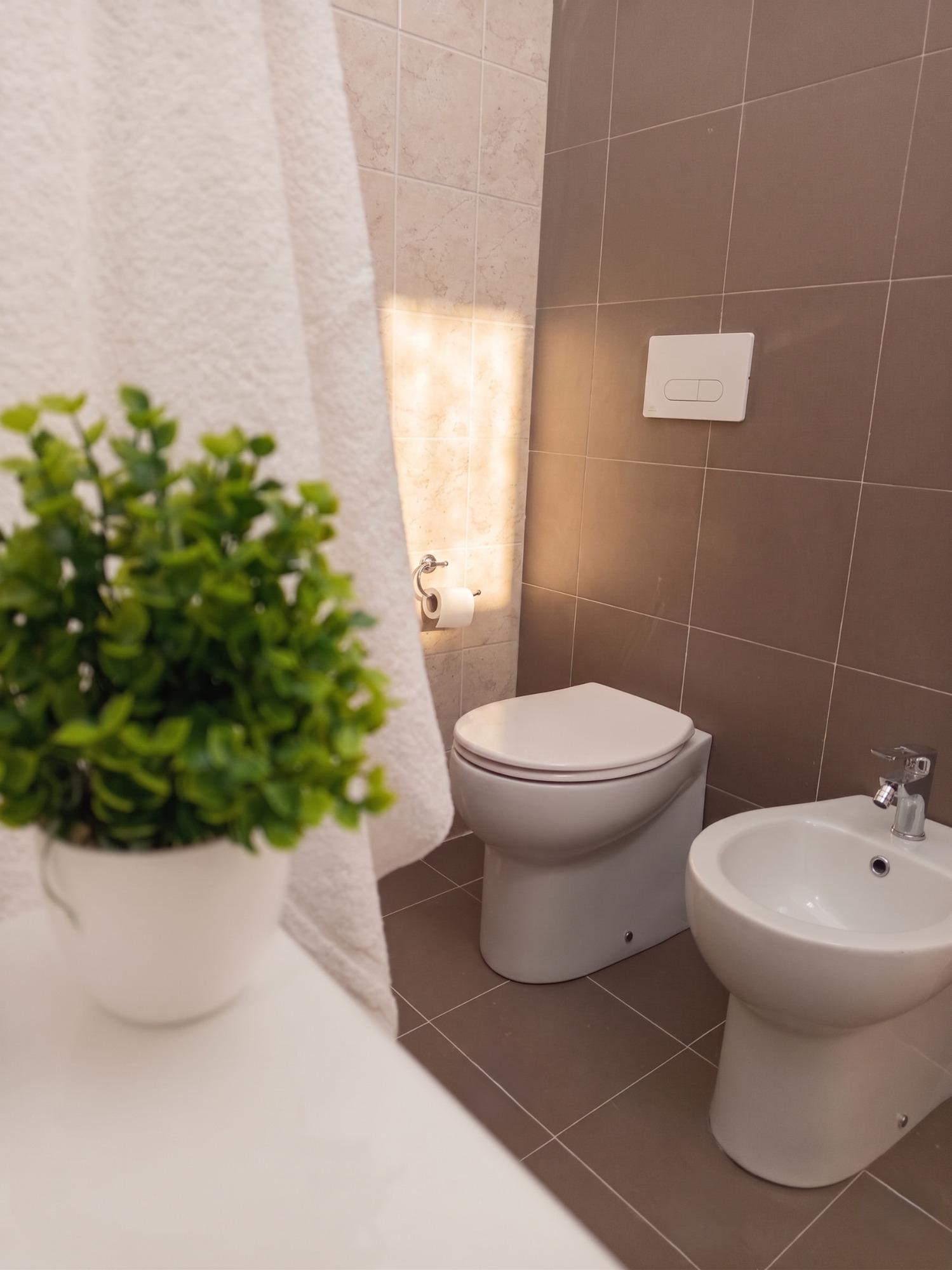 Bagno Via Monastero