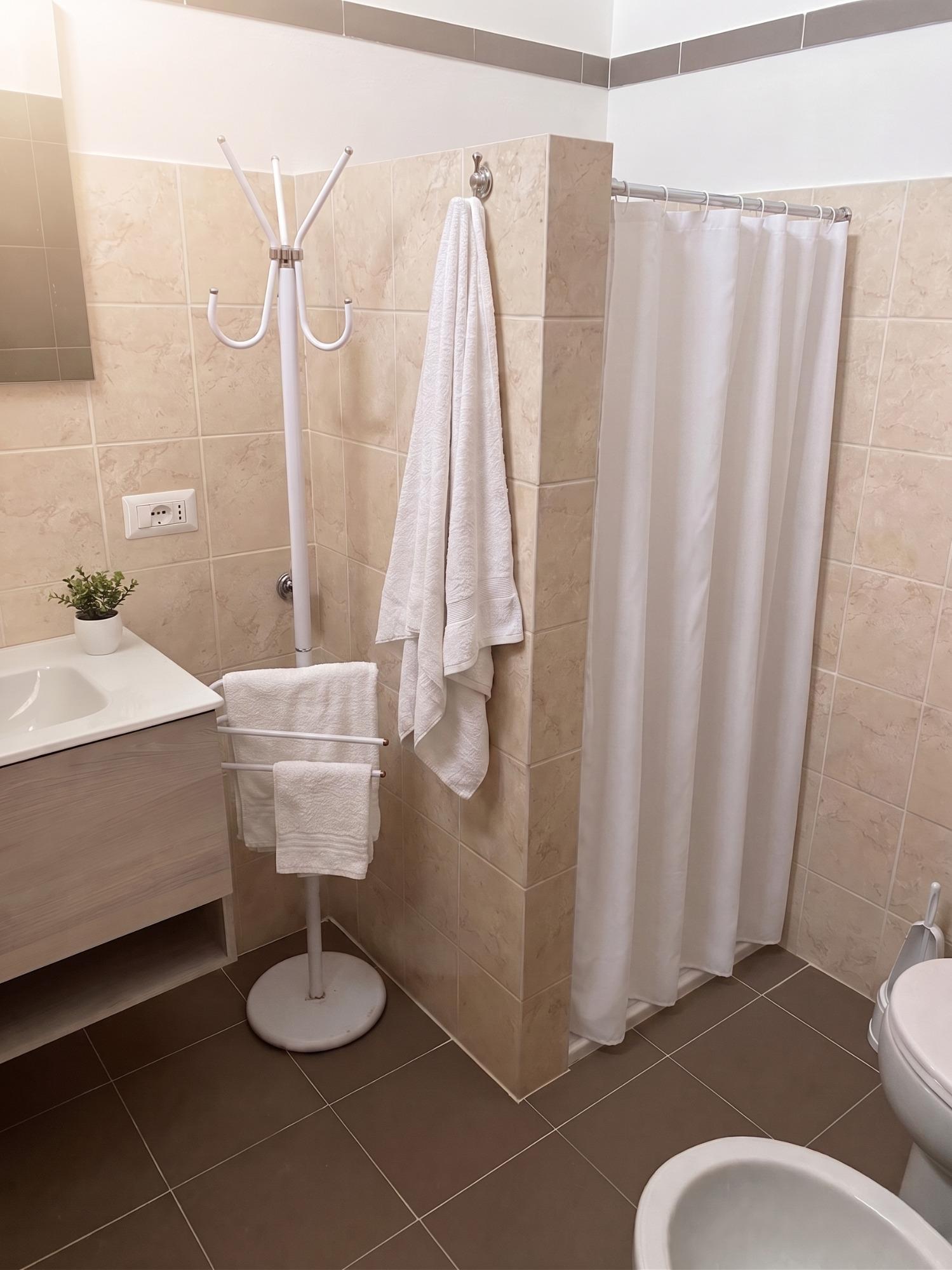 Bagno Via Monastero